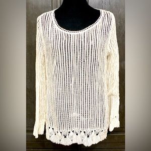 Cream Beige /cream colored Tunic longsleeves sweater - Size Medium